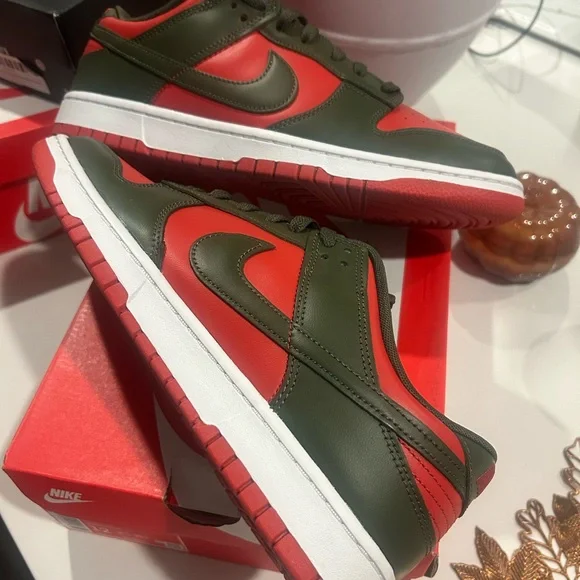 Nike dunk low size 12 - Picture 7 of 7